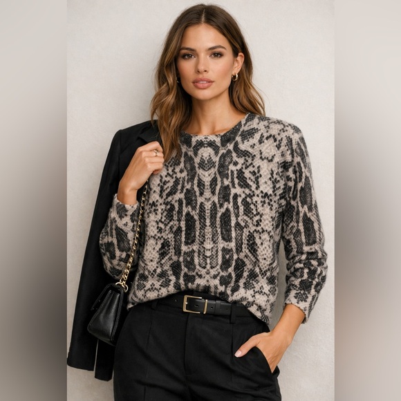 Equipment 100% Cashmere Snakeskin Print Sweater – Size Small - Picture 2 of 9